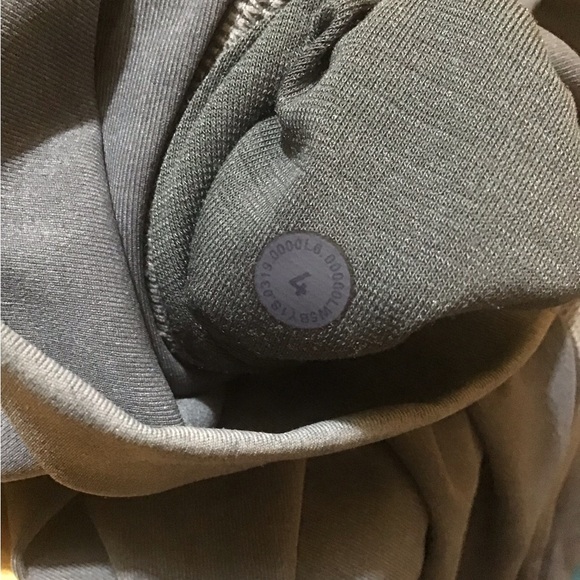 Lululemon Wunder Under High-Rise Tight *Snow Washed 28"
Washed Luna EUC - Picture 9 of 9